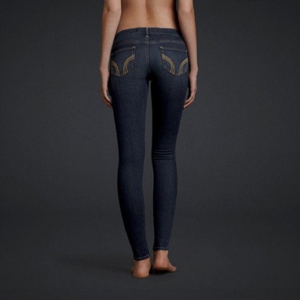 BUNDLE 2 Hollister F21 Dark Wash Skinny Jegging